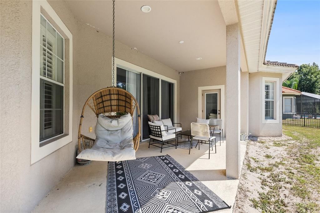 For Sale: $680,000 (6 beds, 4 baths, 3781 Square Feet)