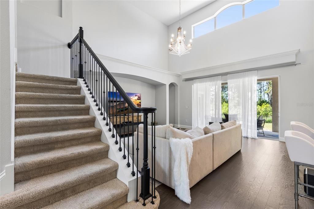 For Sale: $680,000 (6 beds, 4 baths, 3781 Square Feet)