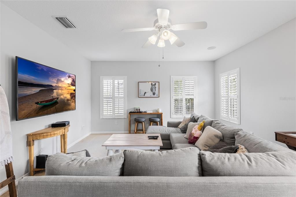 For Sale: $680,000 (6 beds, 4 baths, 3781 Square Feet)