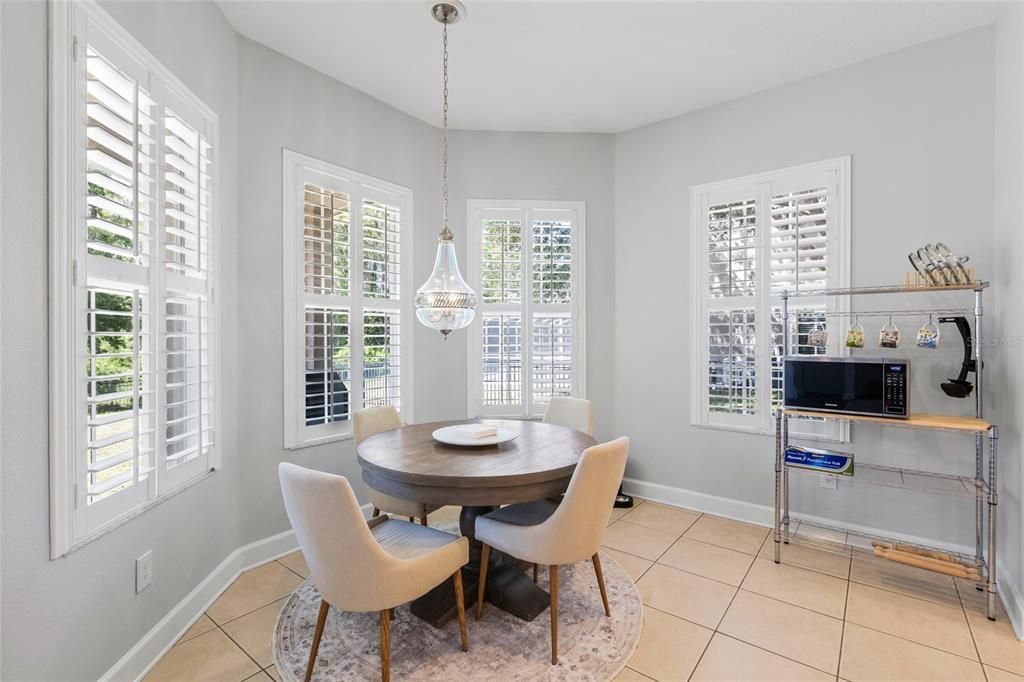 For Sale: $680,000 (6 beds, 4 baths, 3781 Square Feet)