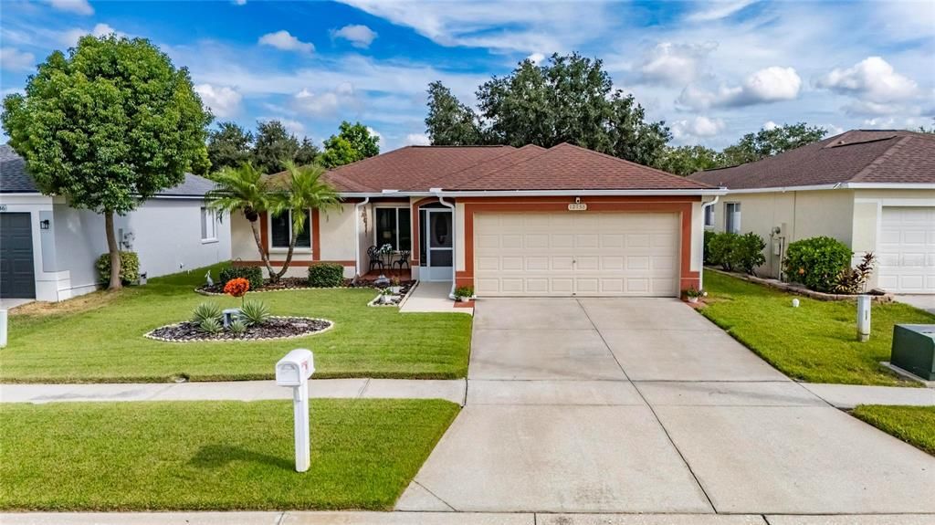 For Sale: $329,000 (3 beds, 2 baths, 1171 Square Feet)