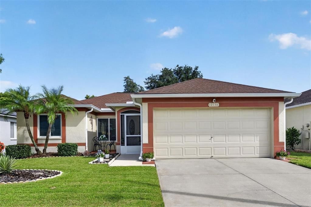 For Sale: $329,000 (3 beds, 2 baths, 1171 Square Feet)