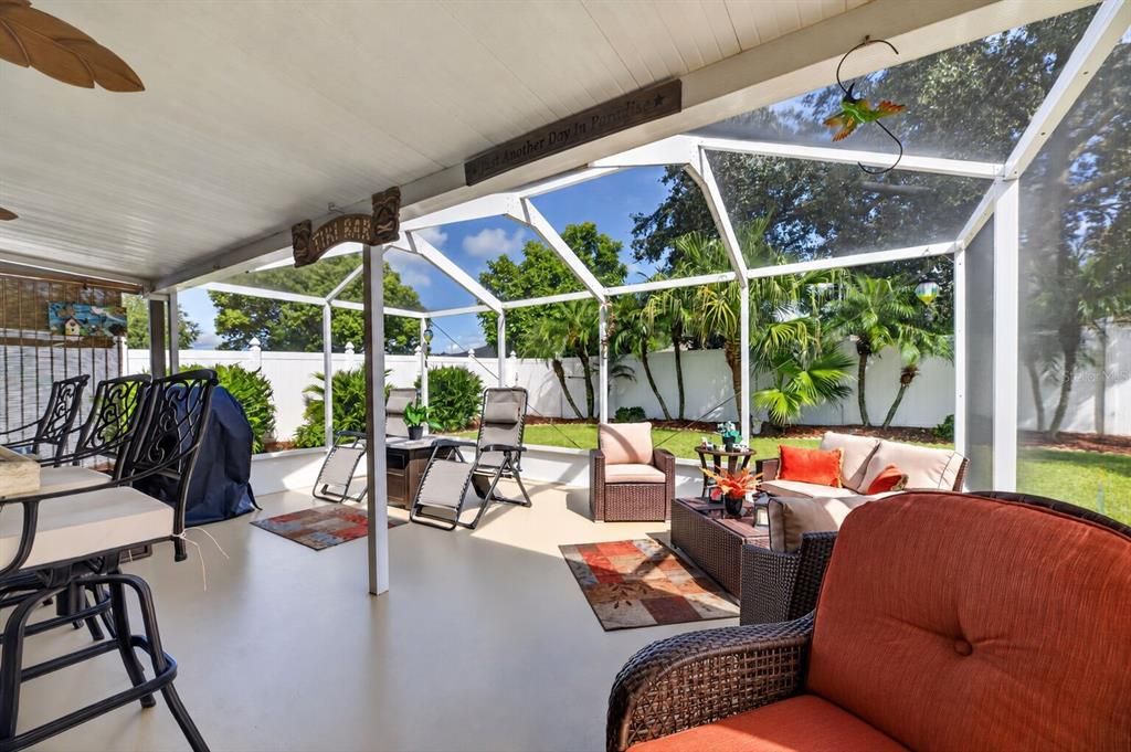 For Sale: $329,000 (3 beds, 2 baths, 1171 Square Feet)