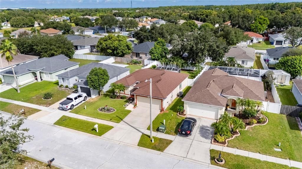 For Sale: $329,000 (3 beds, 2 baths, 1171 Square Feet)