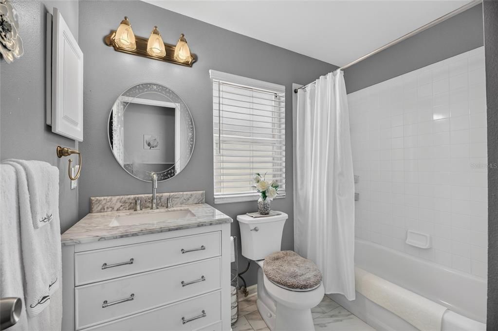 For Sale: $329,000 (3 beds, 2 baths, 1171 Square Feet)