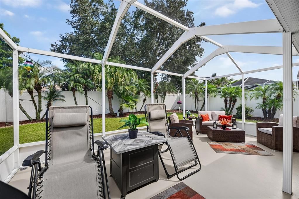 For Sale: $329,000 (3 beds, 2 baths, 1171 Square Feet)