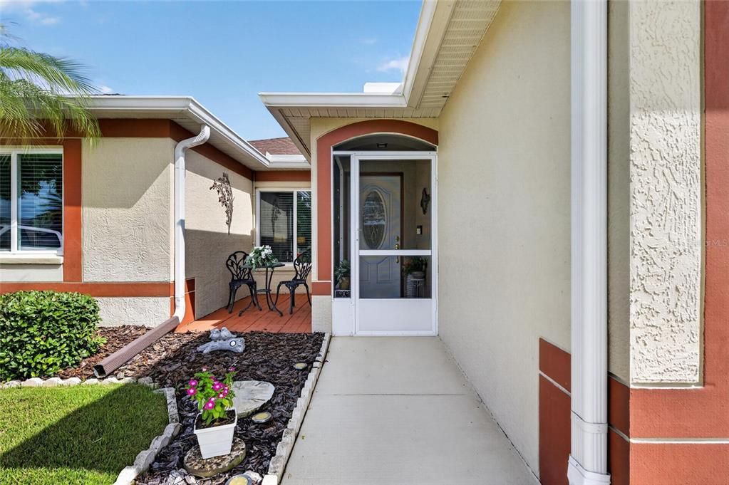 For Sale: $329,000 (3 beds, 2 baths, 1171 Square Feet)