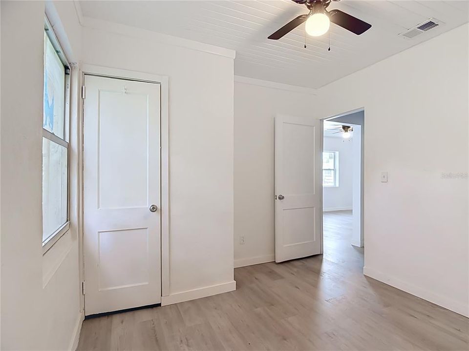 For Sale: $274,997 (3 beds, 2 baths, 1395 Square Feet)