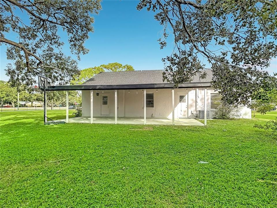 For Sale: $274,997 (3 beds, 2 baths, 1395 Square Feet)
