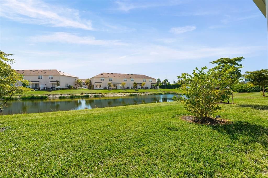 For Rent: $2,300 (3 beds, 2 baths, 1373 Square Feet)