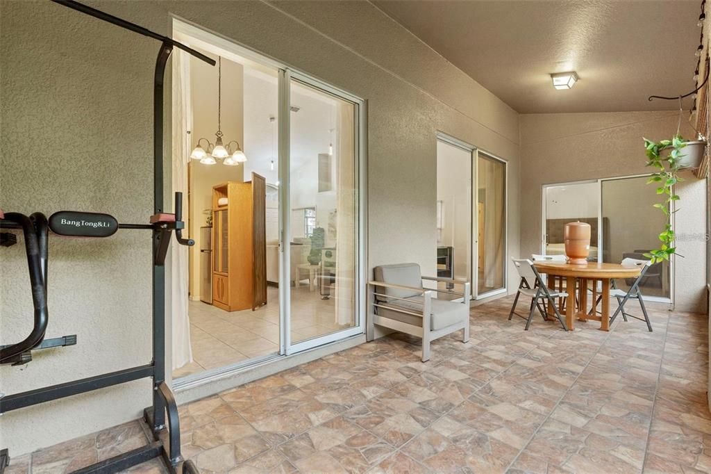 For Sale: $365,000 (4 beds, 2 baths, 1695 Square Feet)
