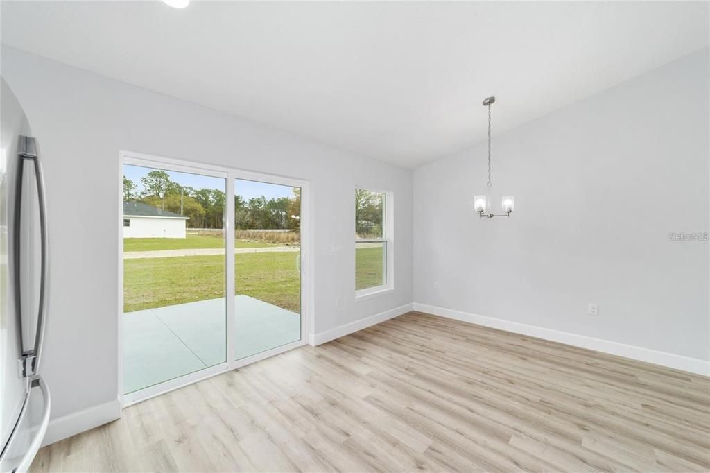 En Venta: $275,000 (3 camas, 2 baños, 1270 Pies cuadrados)