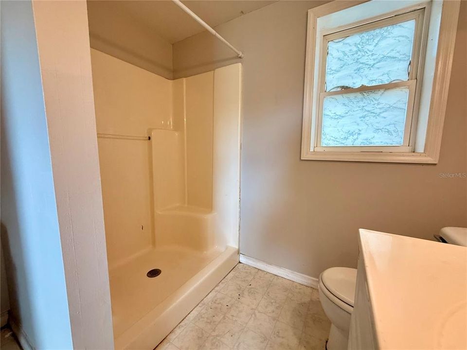 En Venta: $172,900 (4 camas, 1 baños, 1131 Pies cuadrados)