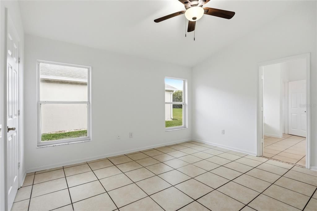 For Rent: $2,350 (3 beds, 2 baths, 1806 Square Feet)