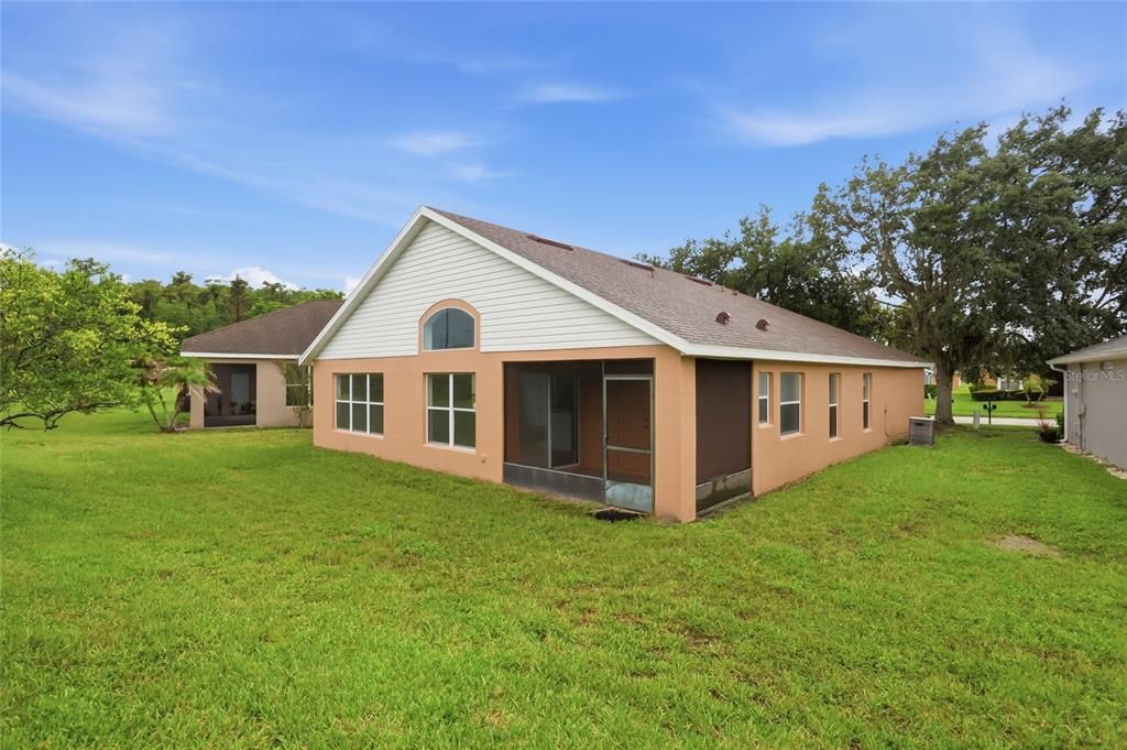 For Rent: $2,350 (3 beds, 2 baths, 1806 Square Feet)