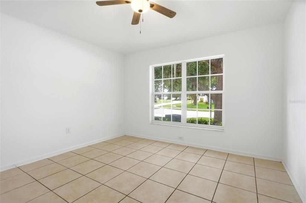 For Rent: $2,350 (3 beds, 2 baths, 1806 Square Feet)