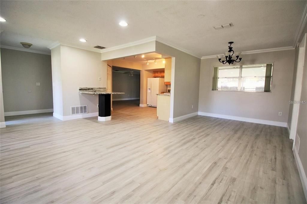 For Rent: $2,575 (3 beds, 2 baths, 1613 Square Feet)