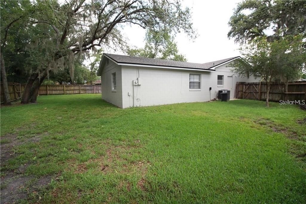 For Rent: $2,575 (3 beds, 2 baths, 1613 Square Feet)