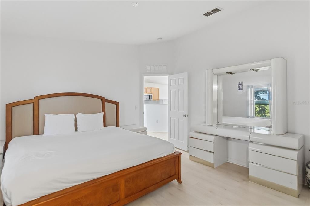 For Sale: $335,000 (3 beds, 2 baths, 1483 Square Feet)