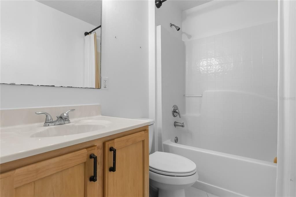 For Sale: $335,000 (3 beds, 2 baths, 1483 Square Feet)