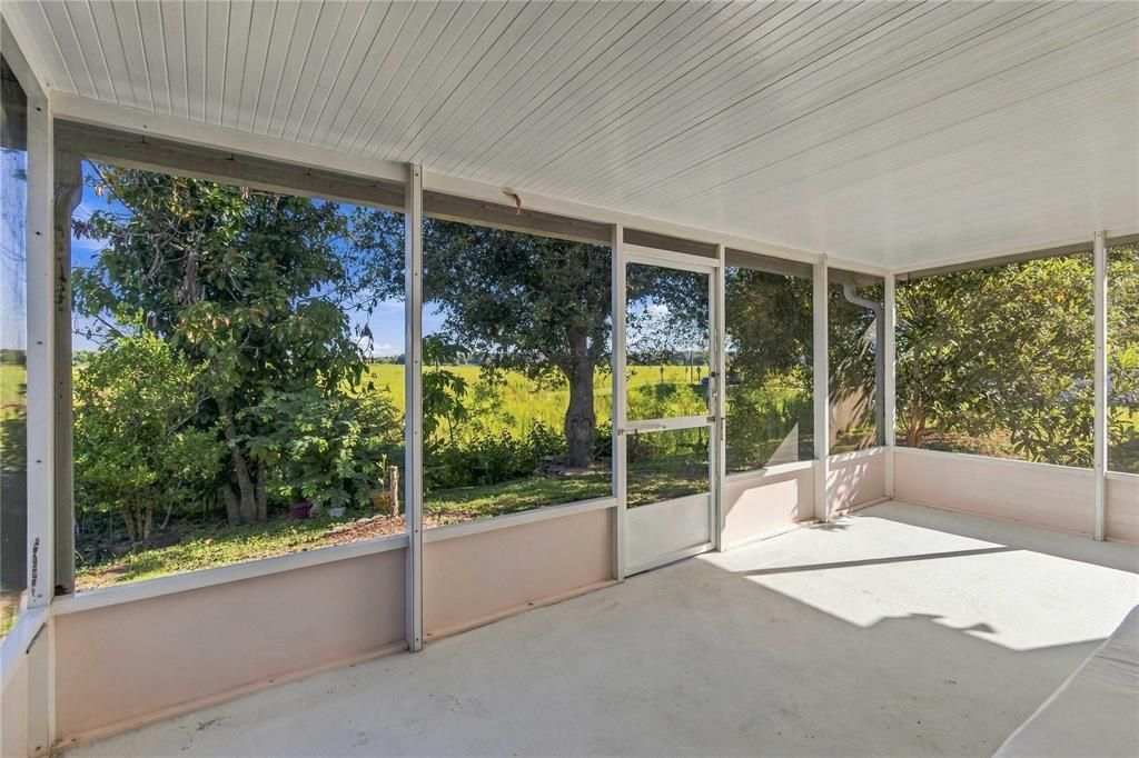 For Sale: $335,000 (3 beds, 2 baths, 1483 Square Feet)