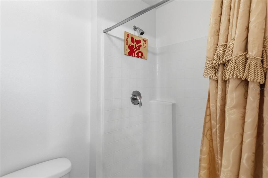 For Sale: $335,000 (3 beds, 2 baths, 1483 Square Feet)