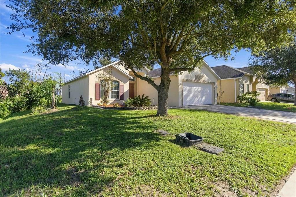 For Sale: $335,000 (3 beds, 2 baths, 1483 Square Feet)