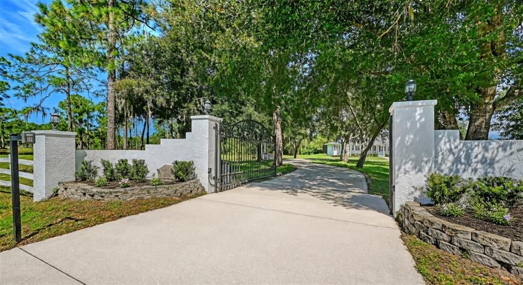 En Venta: $2,200,000 (4 camas, 3 baños, 5156 Pies cuadrados)