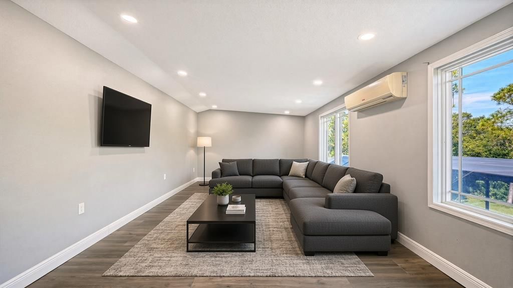 En Venta: $2,200,000 (4 camas, 3 baños, 5156 Pies cuadrados)