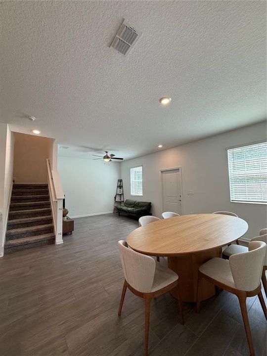 For Rent: $2,800 (3 beds, 2 baths, 1636 Square Feet)