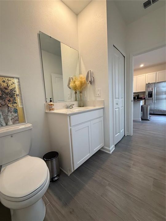 For Rent: $2,800 (3 beds, 2 baths, 1636 Square Feet)