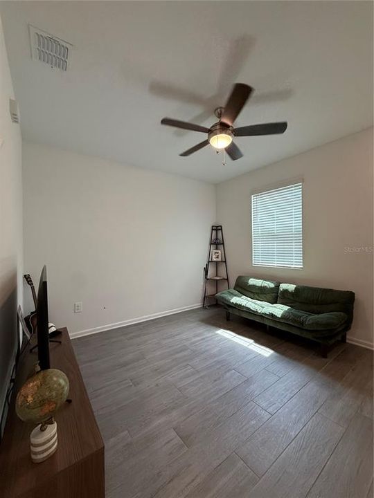 For Rent: $2,800 (3 beds, 2 baths, 1636 Square Feet)