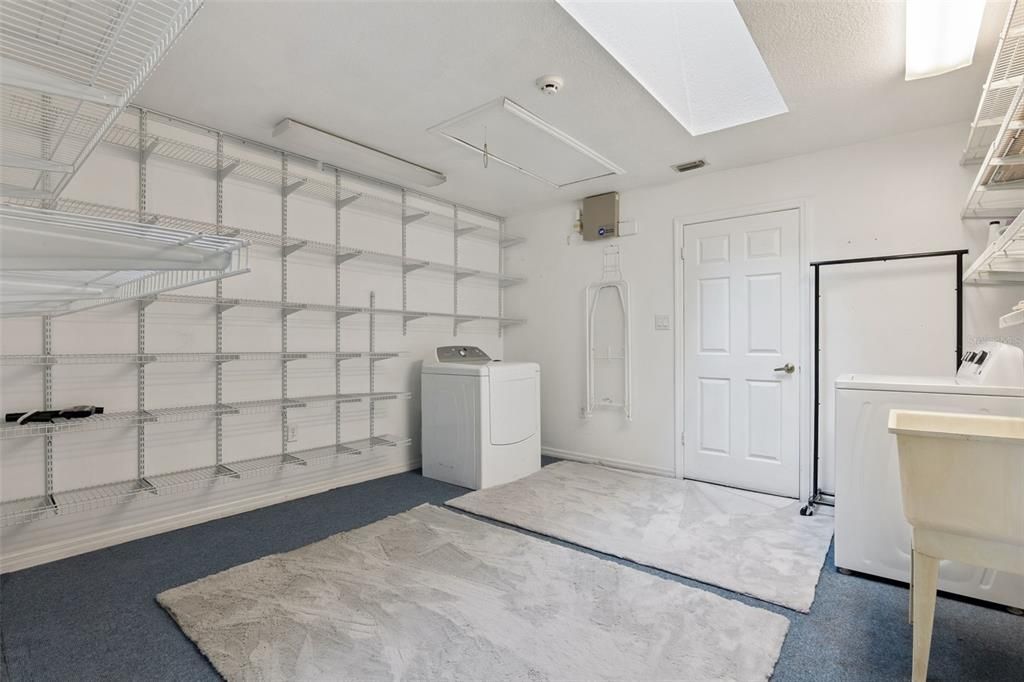 En Venta: $625,000 (3 camas, 2 baños, 3066 Pies cuadrados)