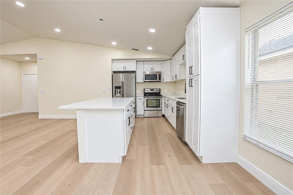 For Rent: $2,500 (3 beds, 2 baths, 1567 Square Feet)
