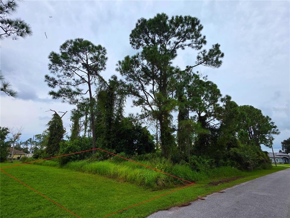 待售: $26,000 (0.24 acres)