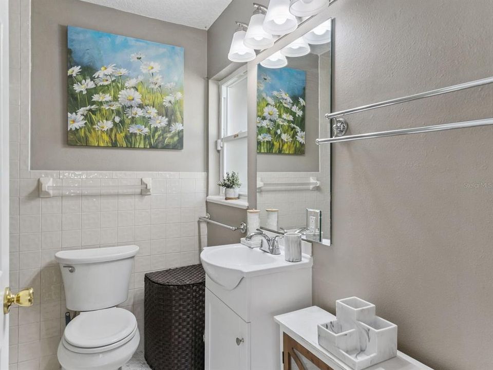 На продажу: $369,900 (4 спален, 3 ванн, 1848 Квадратных фут)
