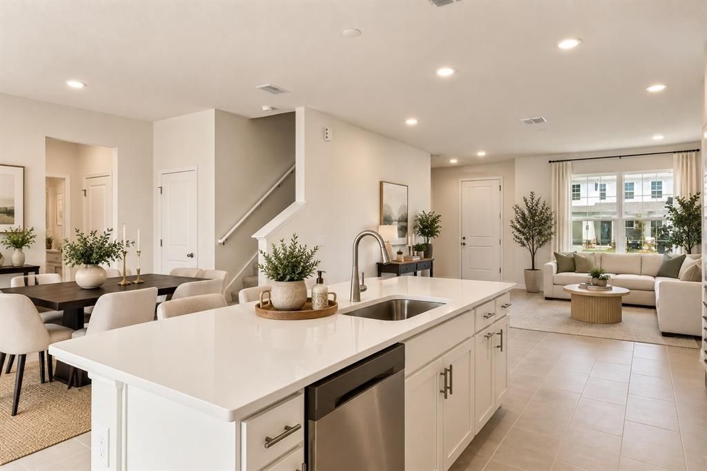 For Sale: $394,999 (4 beds, 3 baths, 2486 Square Feet)