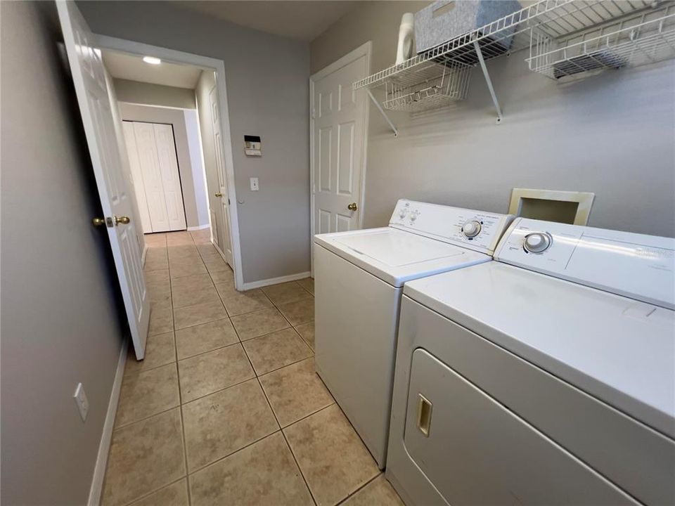 En Venta: $399,000 (3 camas, 2 baños, 1867 Pies cuadrados)