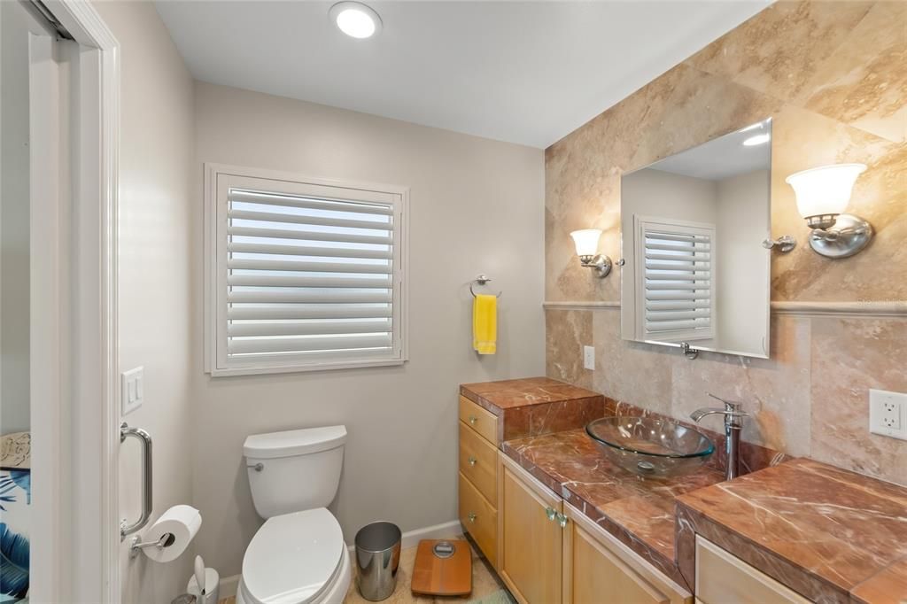 For Sale: $599,900 (2 beds, 2 baths, 1495 Square Feet)