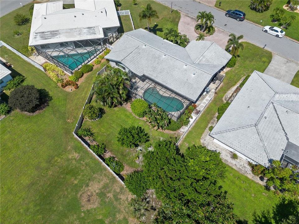 For Sale: $599,900 (2 beds, 2 baths, 1495 Square Feet)