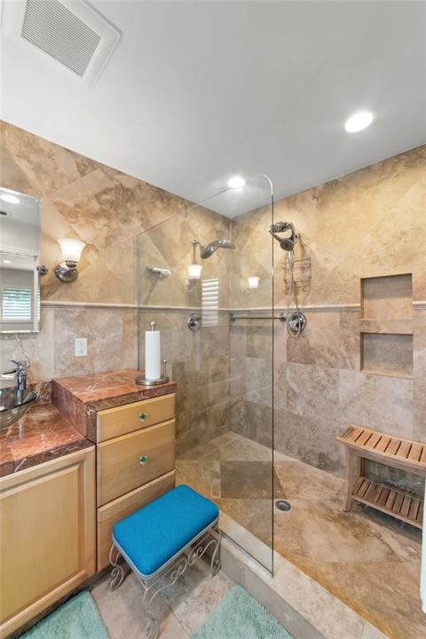 For Sale: $599,900 (2 beds, 2 baths, 1495 Square Feet)