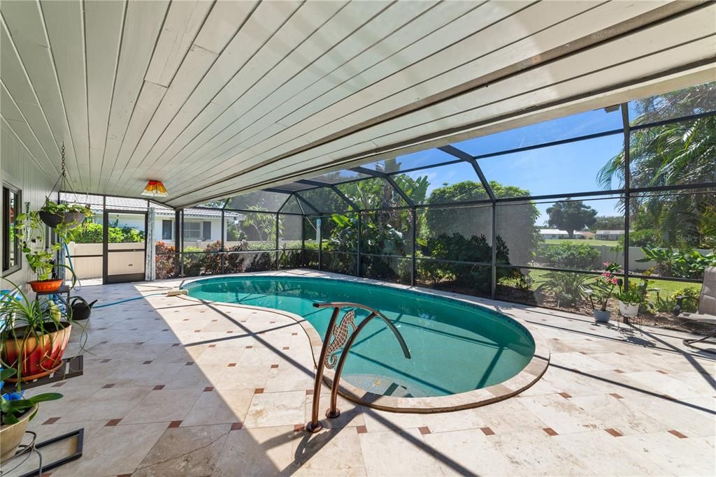 For Sale: $599,900 (2 beds, 2 baths, 1495 Square Feet)