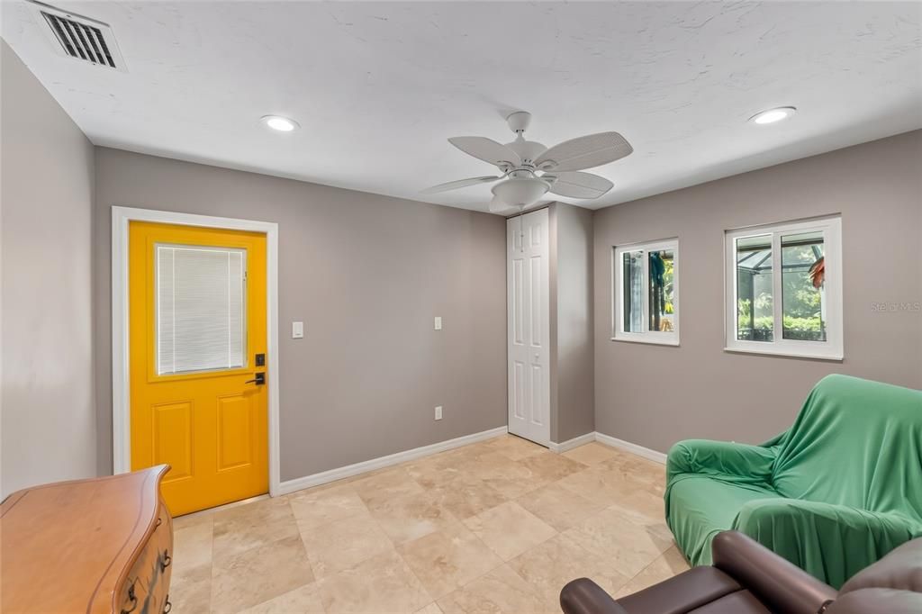 For Sale: $599,900 (2 beds, 2 baths, 1495 Square Feet)