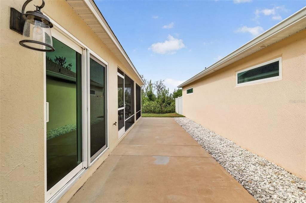 На продажу: $439,000 (3 спален, 2 ванн, 1647 Квадратных фут)
