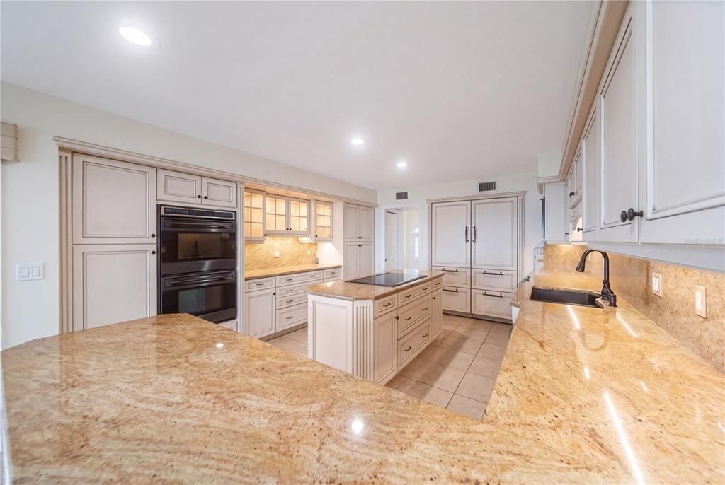 For Sale: $1,399,000 (3 beds, 3 baths, 3773 Square Feet)