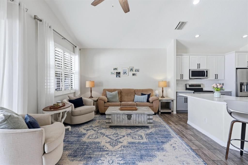 For Sale: $400,000 (3 beds, 2 baths, 1824 Square Feet)