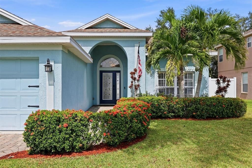 For Sale: $400,000 (3 beds, 2 baths, 1824 Square Feet)