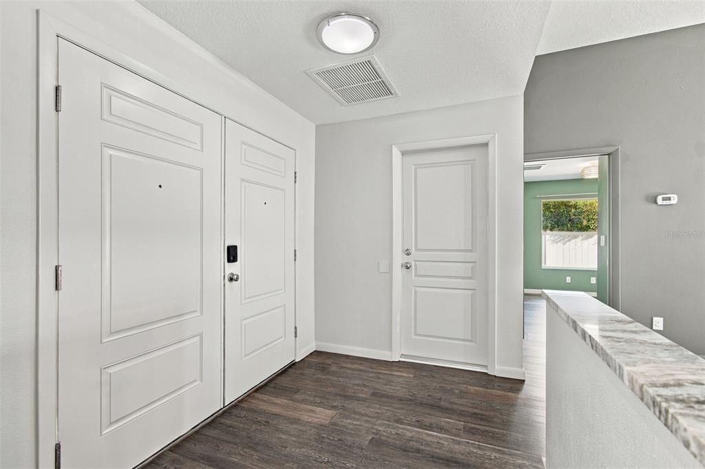 En Venta: $429,000 (3 camas, 2 baños, 1358 Pies cuadrados)
