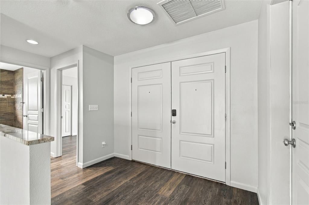 En Venta: $429,000 (3 camas, 2 baños, 1358 Pies cuadrados)