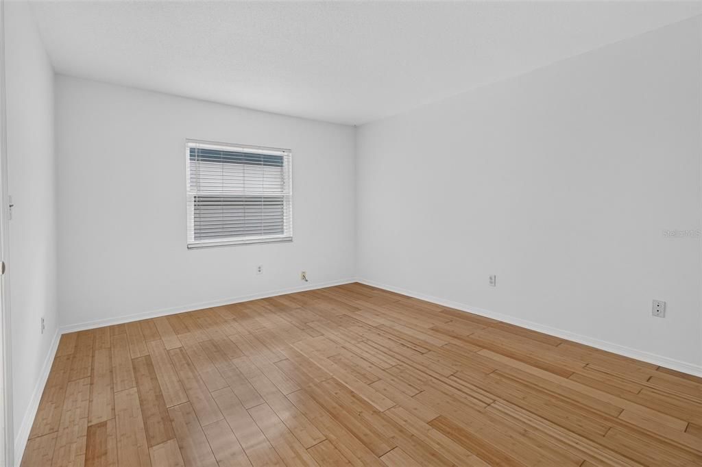 На продажу: $95,000 (1 спален, 1 ванн, 741 Квадратных фут)